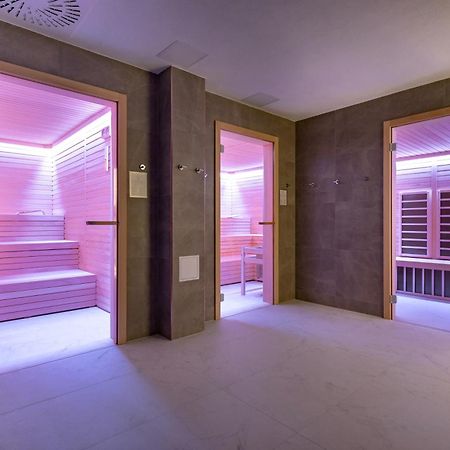 Hotel In Excelsis Novalja Ngoại thất bức ảnh