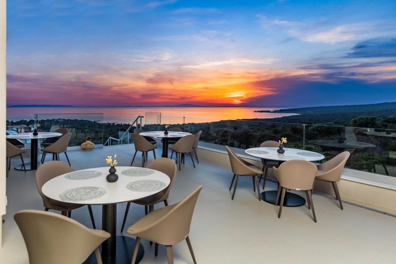 Hotel In Excelsis Novalja Ngoại thất bức ảnh