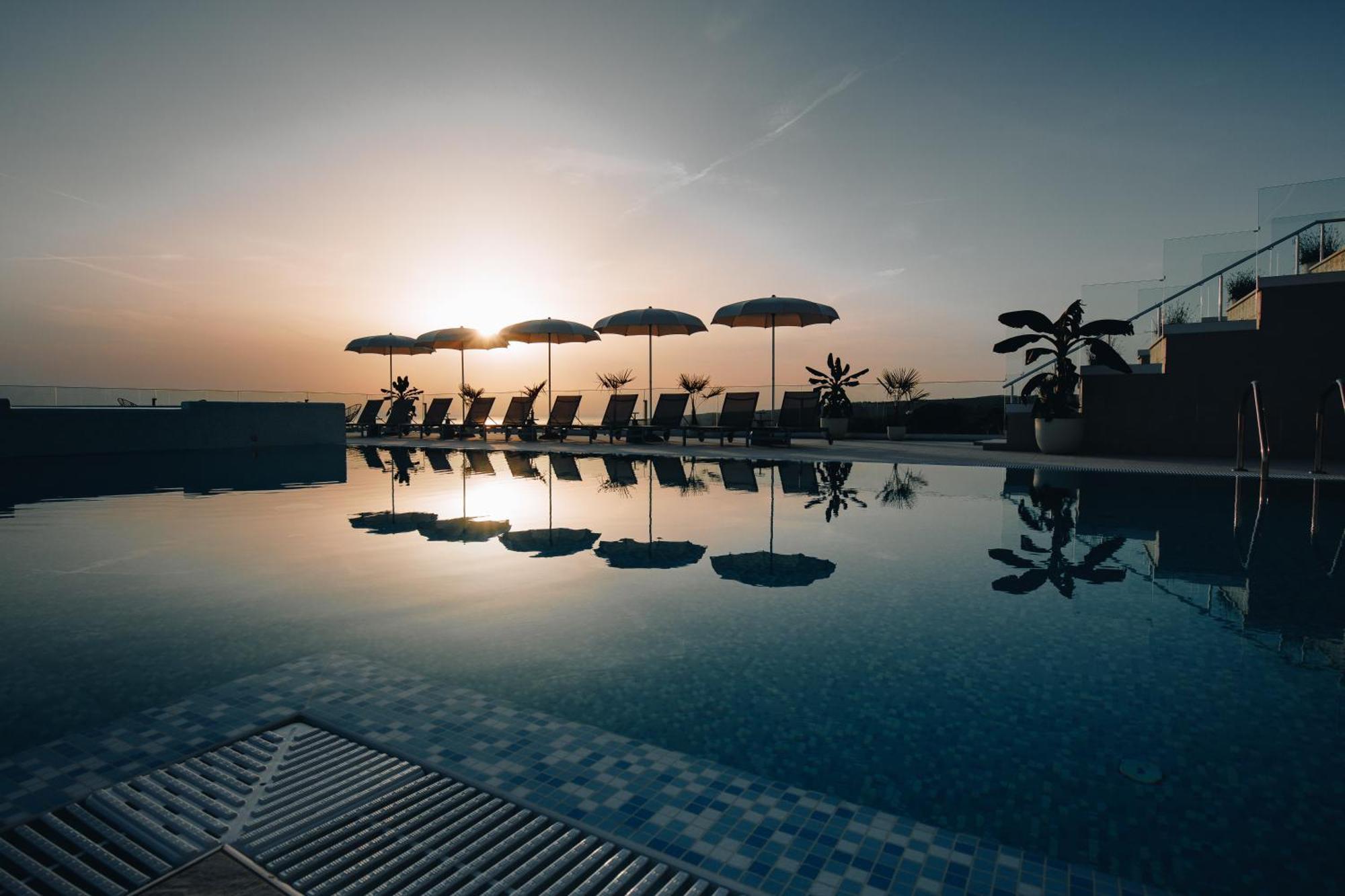 Hotel In Excelsis Novalja Ngoại thất bức ảnh