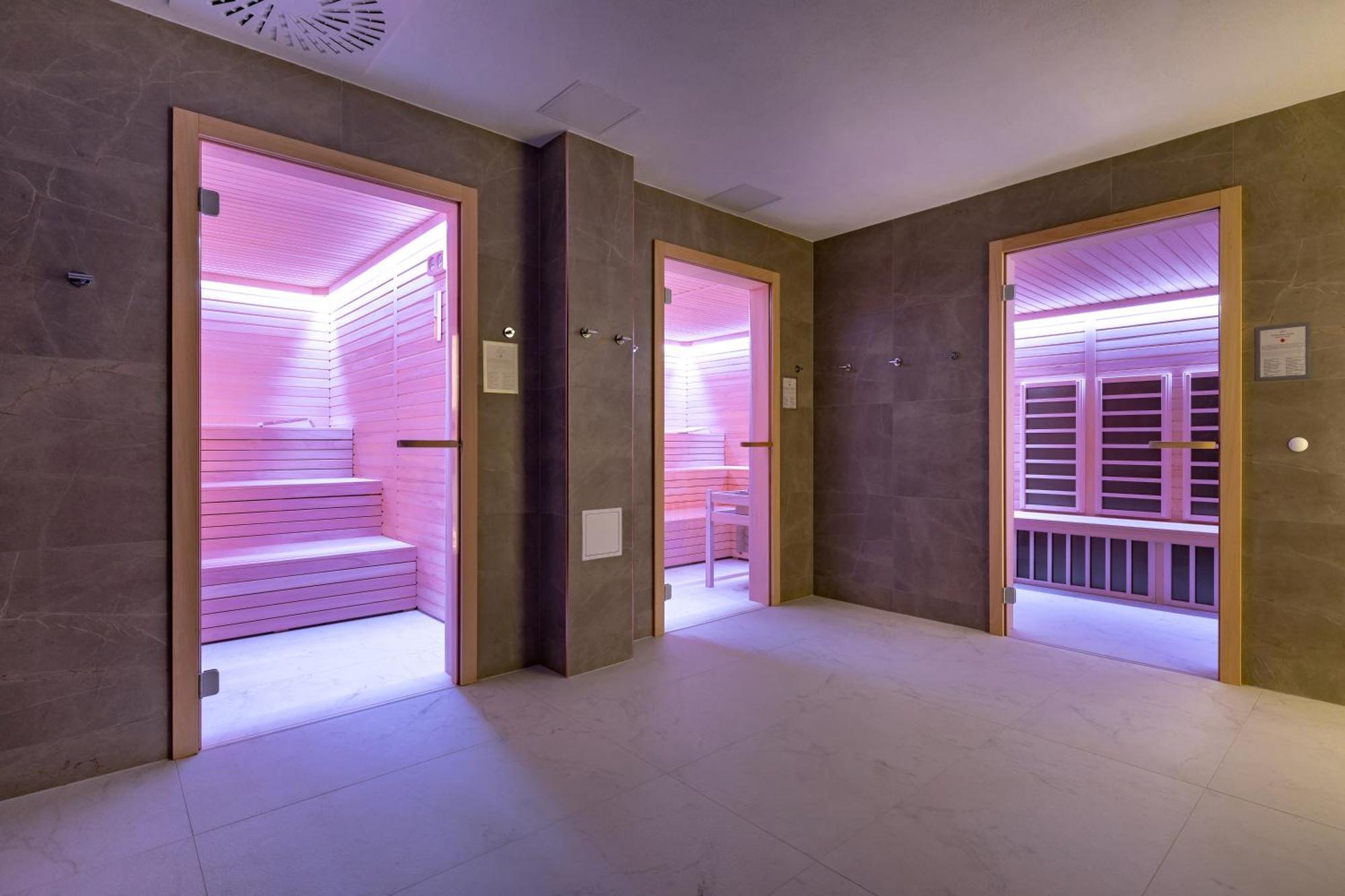 Hotel In Excelsis Novalja Ngoại thất bức ảnh